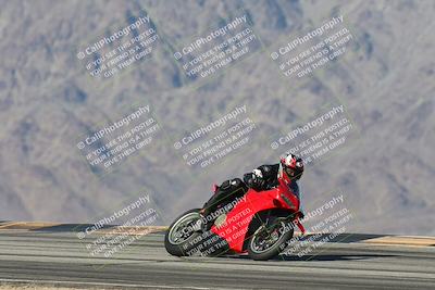 media/Dec-01-2025-Moto Forza (Mon) [[2daa91e15f]]/1-Advanced Group/Session 4 Turn 9/